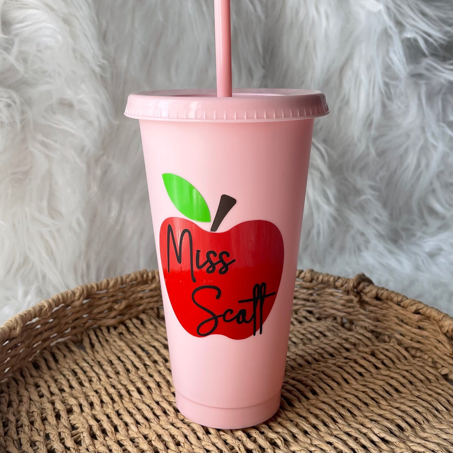 Apple design 24oz cold cup