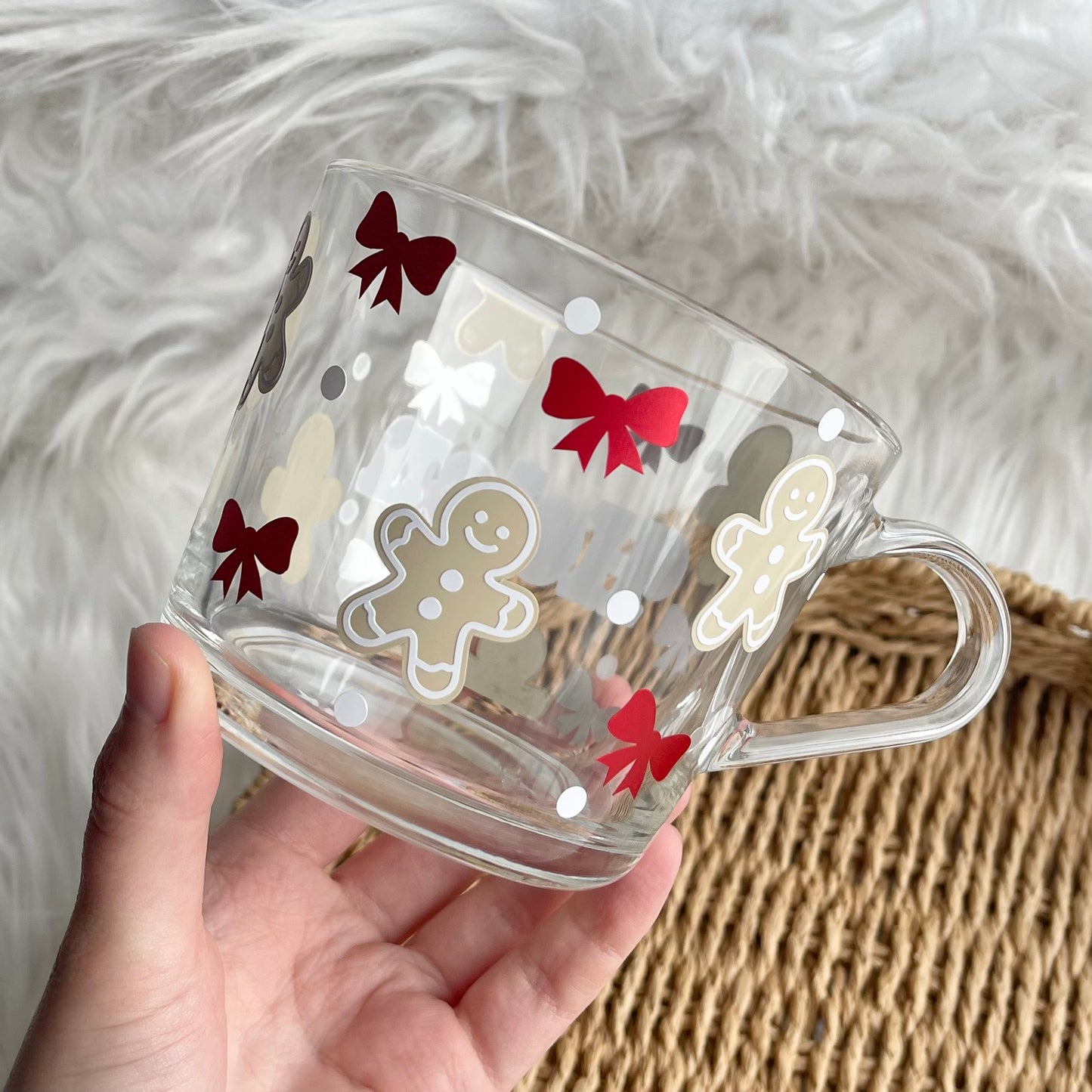 Gingerbread men and bows Mug