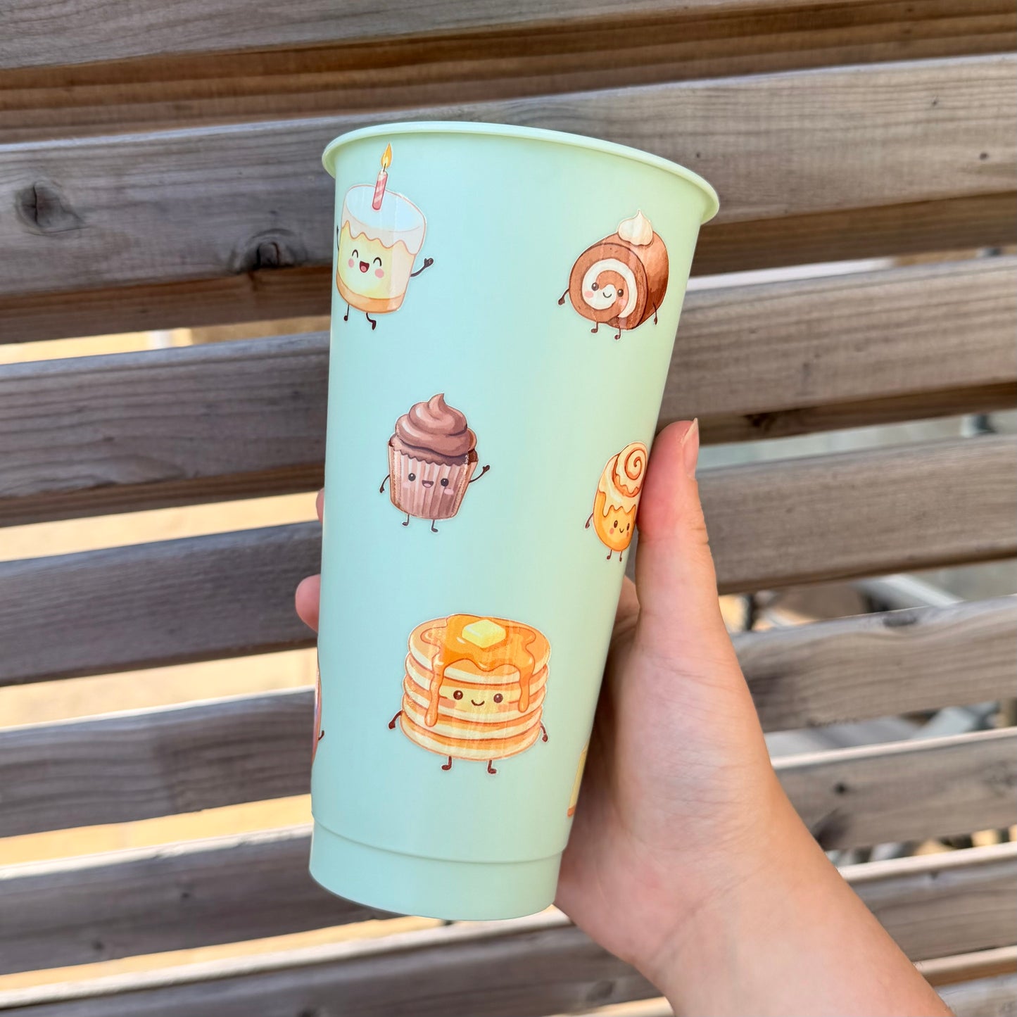 Bakery friends , 24 oz cold cup (comes with straw & lid)