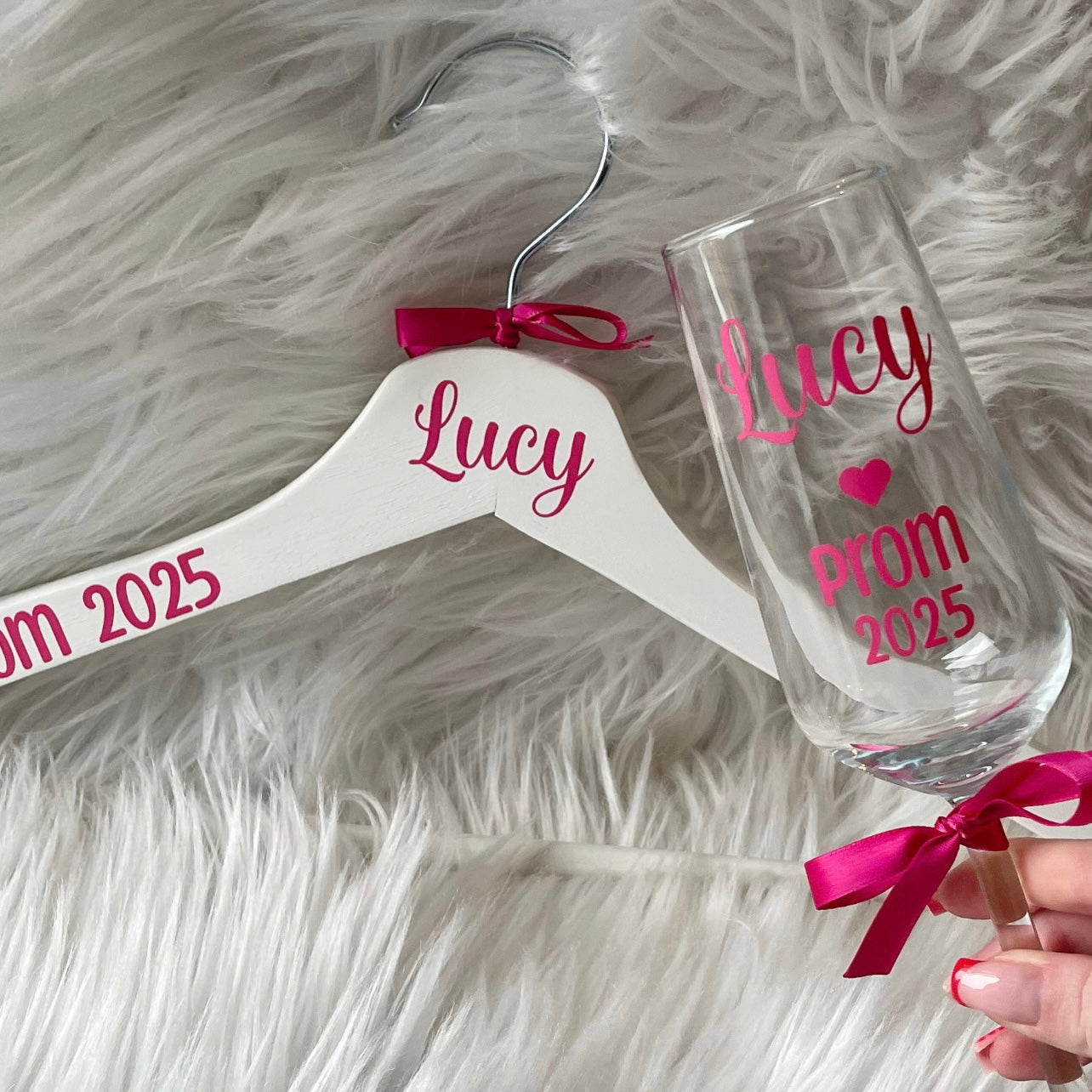Prom 2025 hanger & Glass set