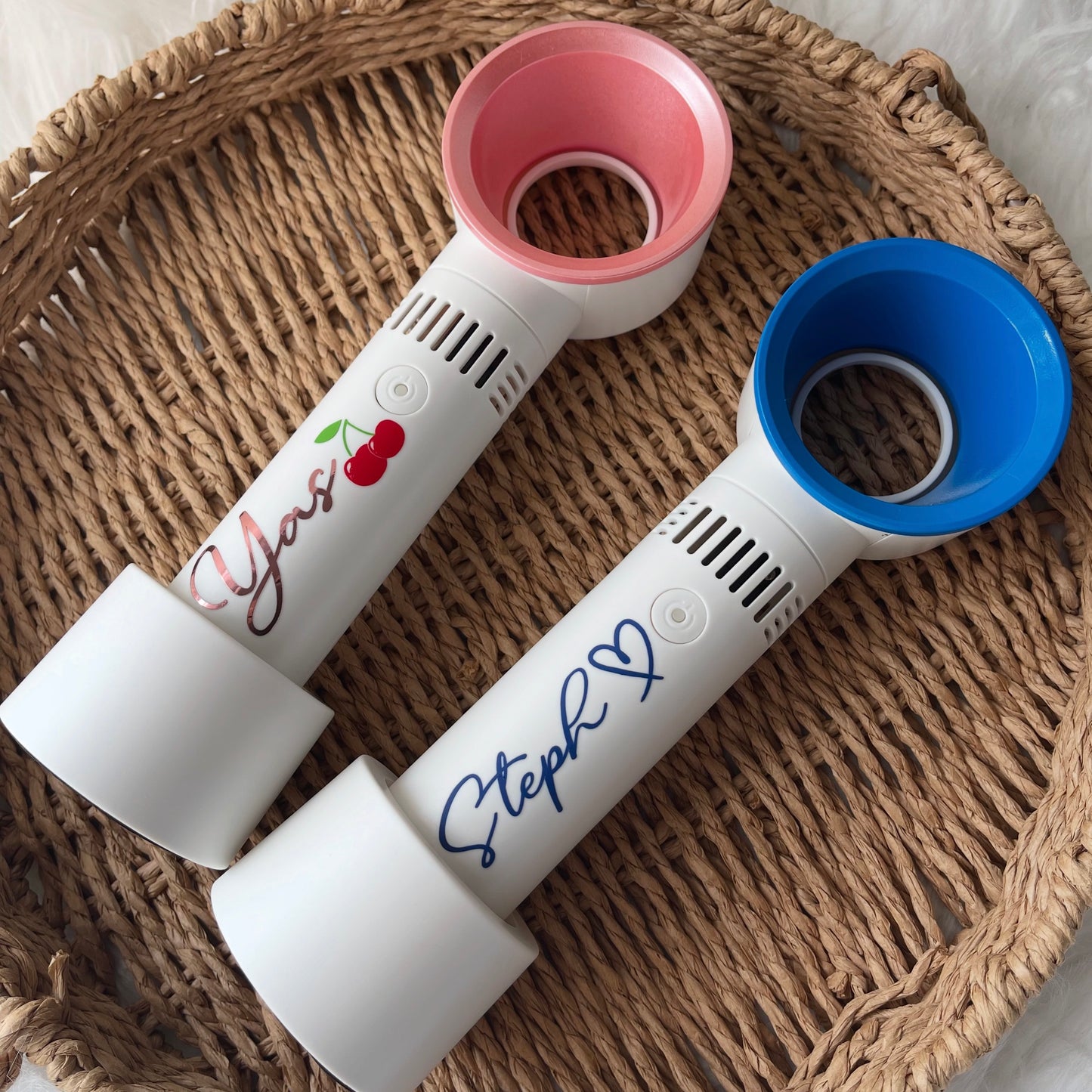 Rechargeable handheld fan