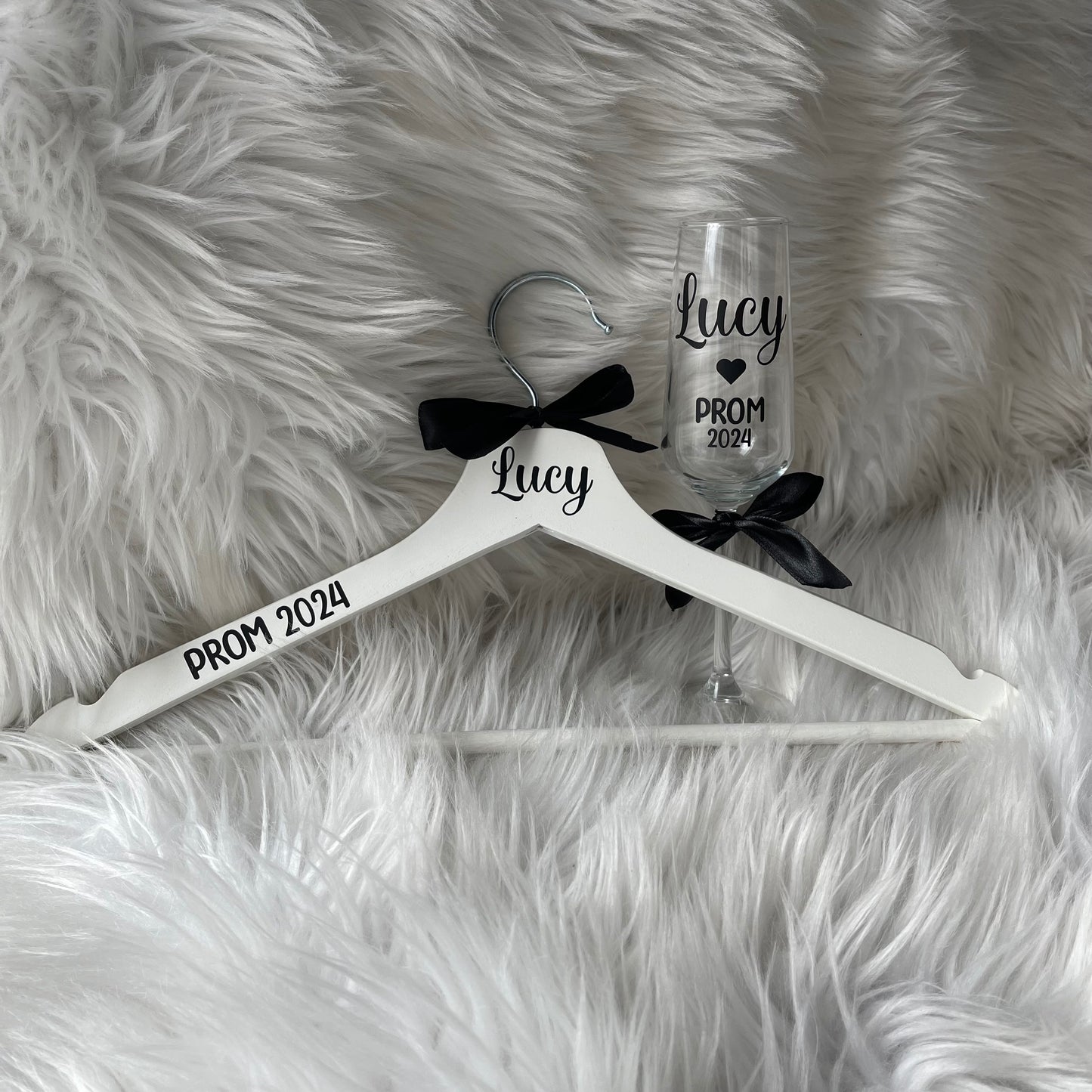 Prom 2025 hanger & Glass set