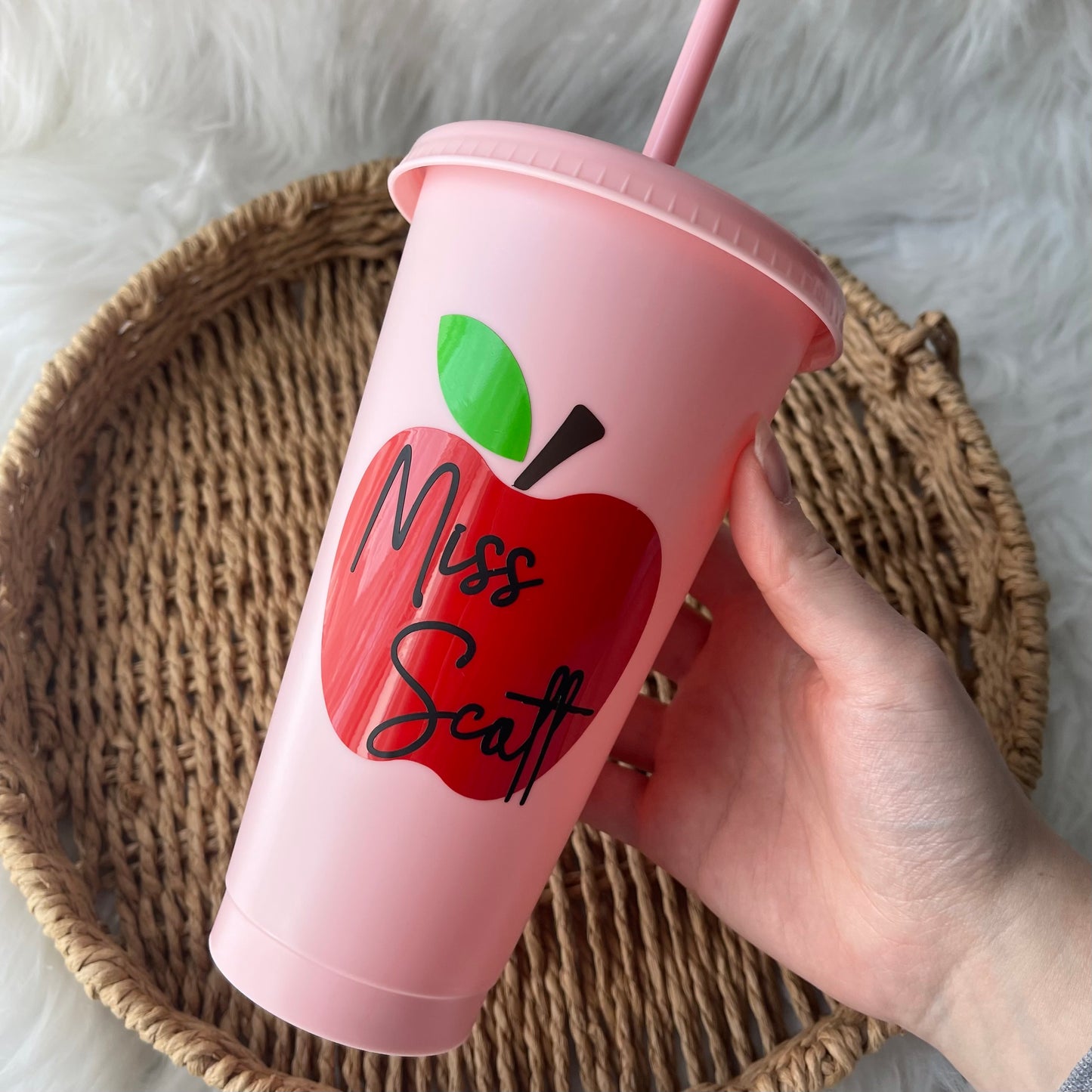 Apple design 24oz cold cup