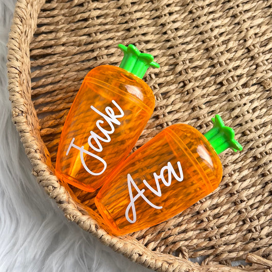 Fillable small plastic plastic carrots